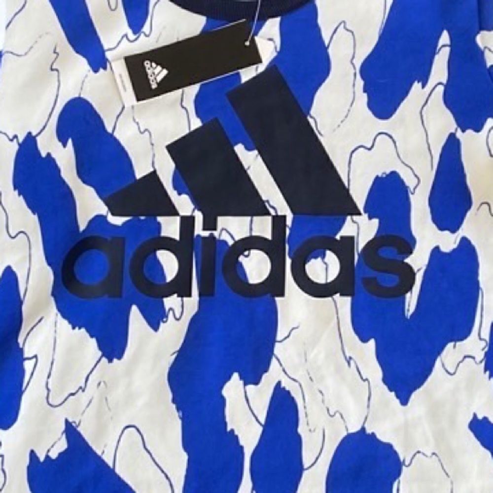 Adidas x Zoe Saldana All Over Abstract Graphic Print Crew Neck Large NWT - Picture 4 of 7